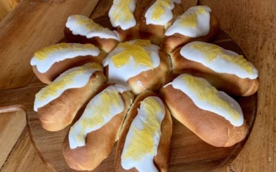 Recipe: Lemon Iced Buns