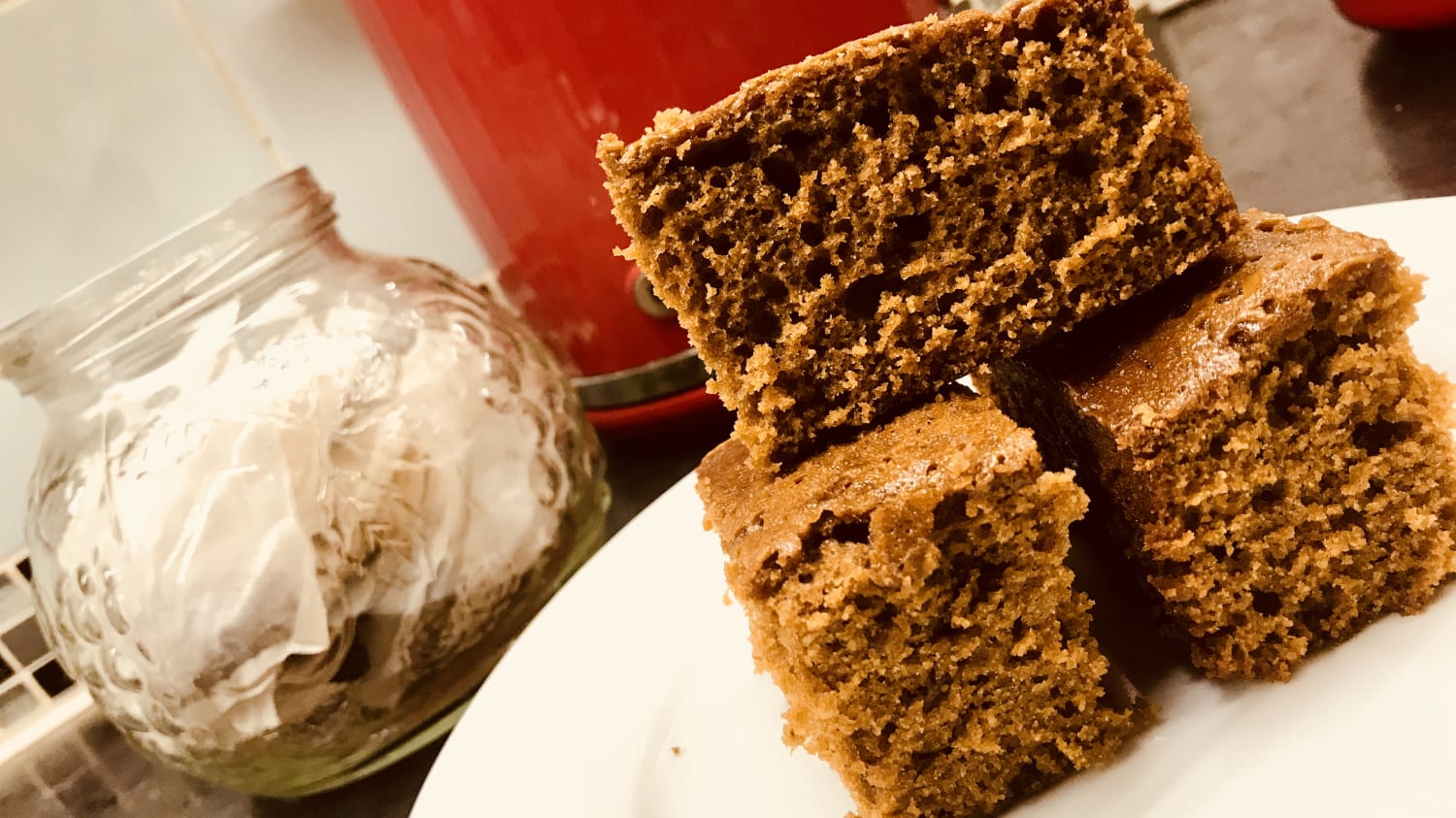Gingerbread Traybake Recipe